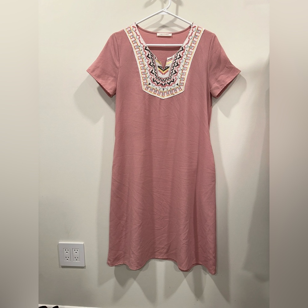 3/$30  Lake Flowers Shift Dress size Medium‎